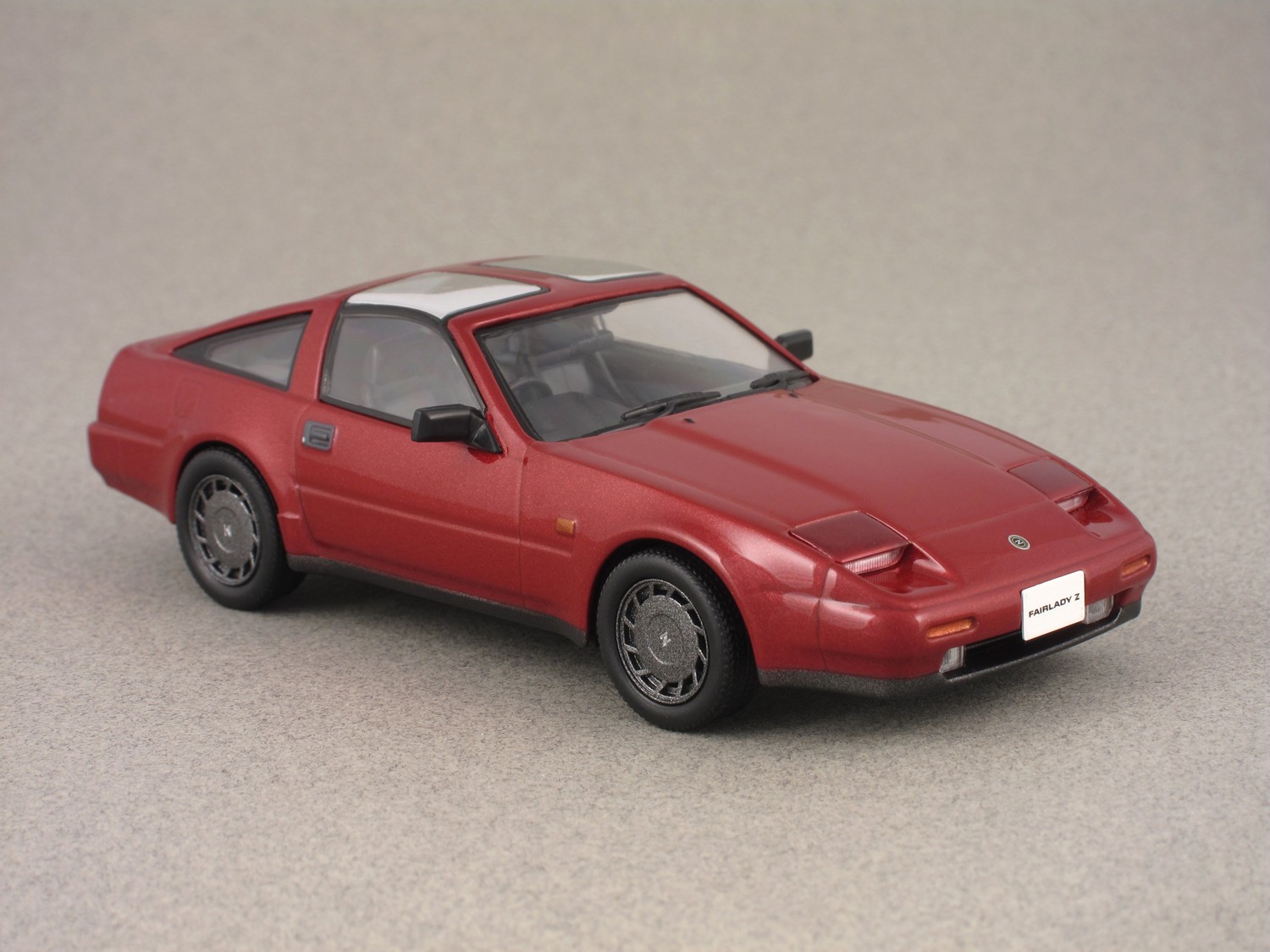 CAM@ C43052 1/43 Nissan Fairlady Z Version R 2 by 2 White Mesh Wheel Model  Car