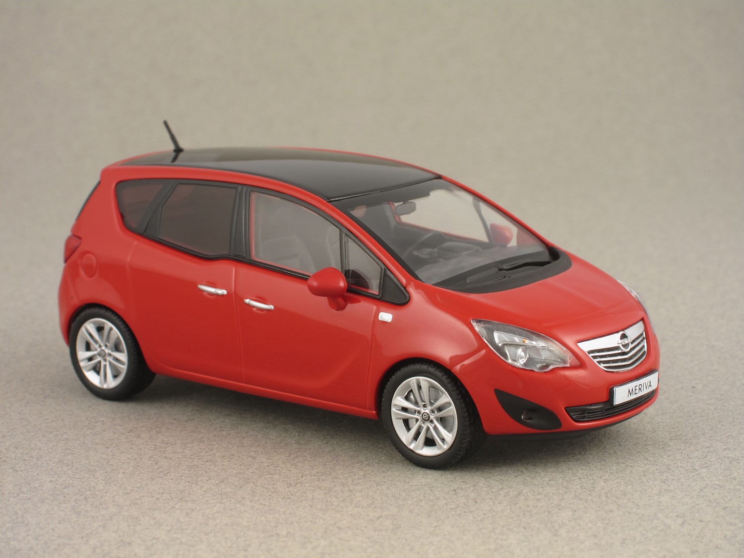 Opel Meriva 2010 rouge par Minichamps