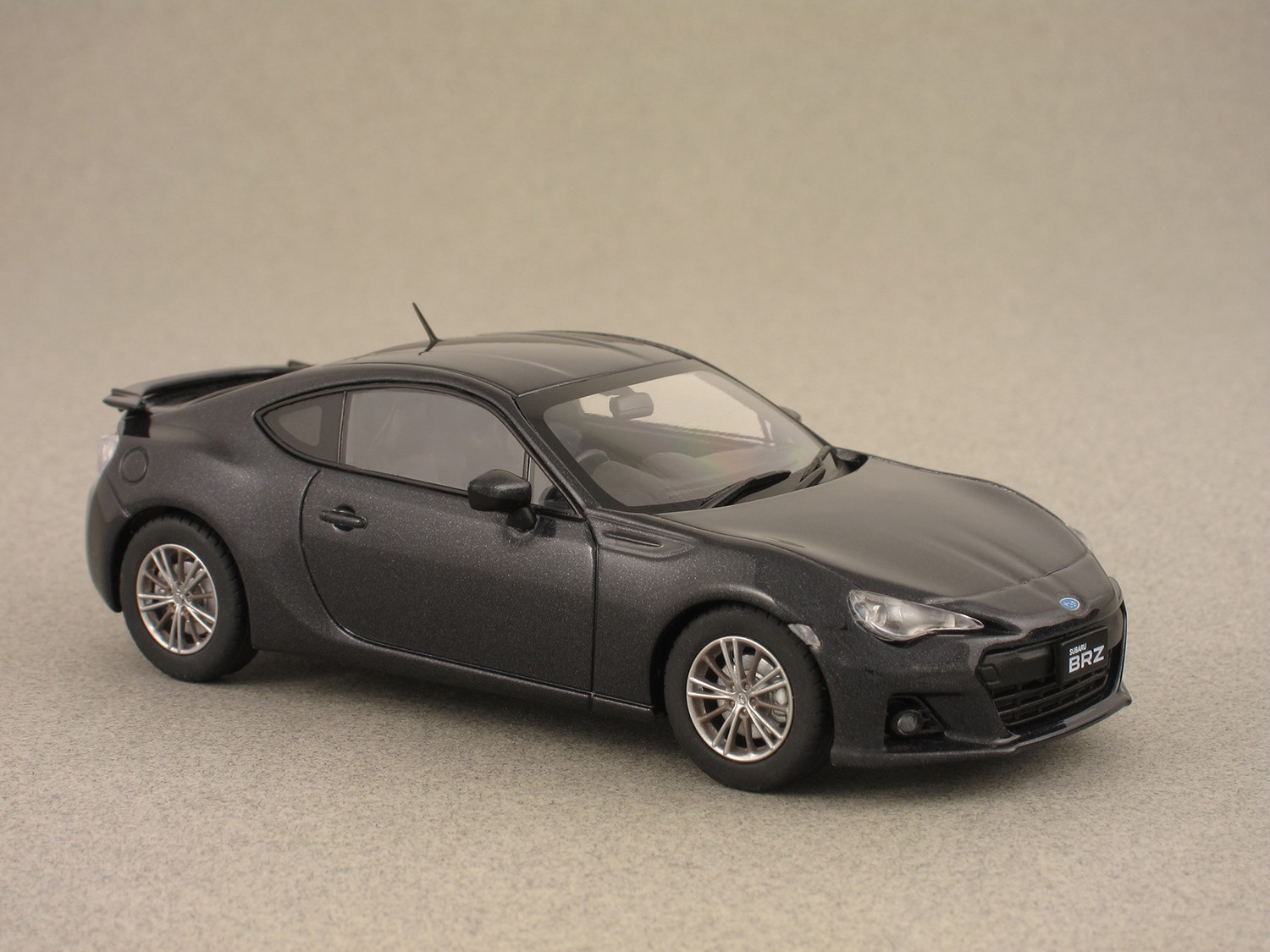 Subaru BRZ (Ebbro) 1/43e