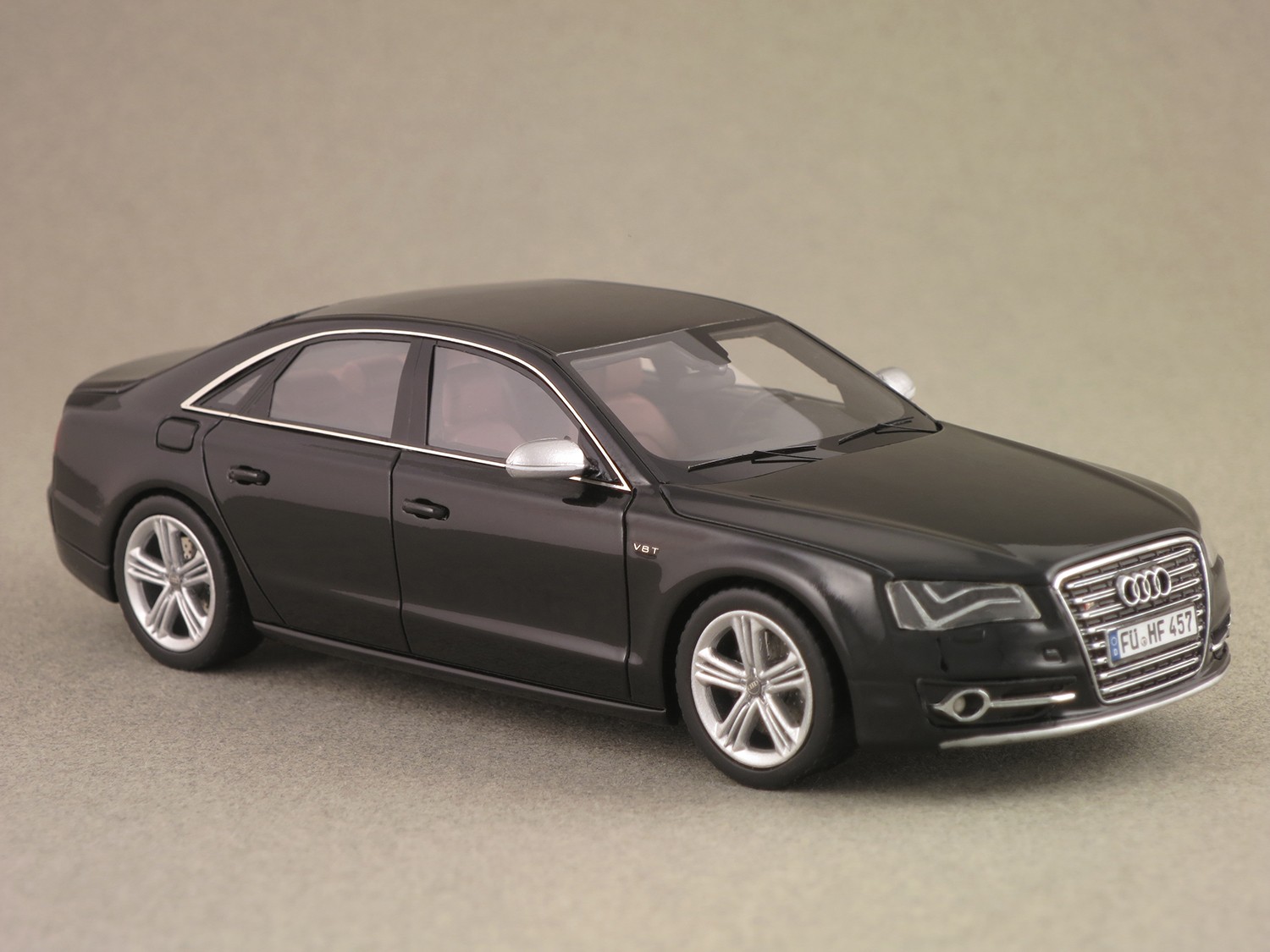 Audi S8 (Schuco) 1:43