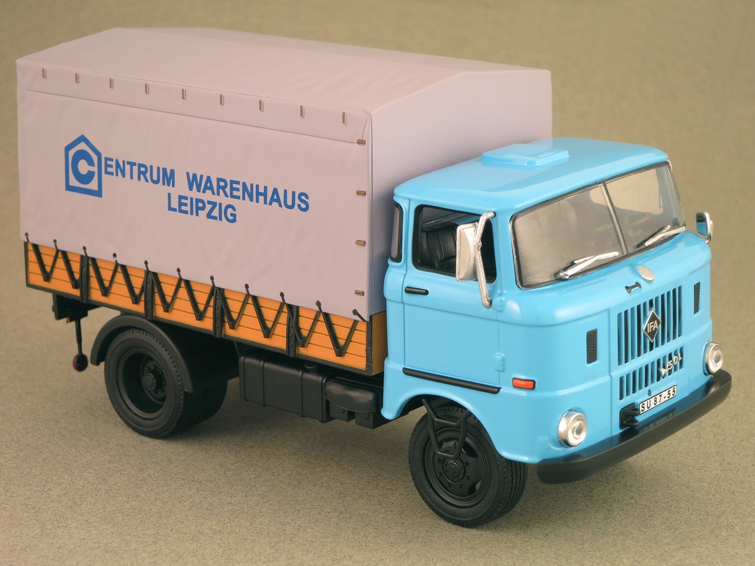 IFA W50L (Whitebox) 1/43e