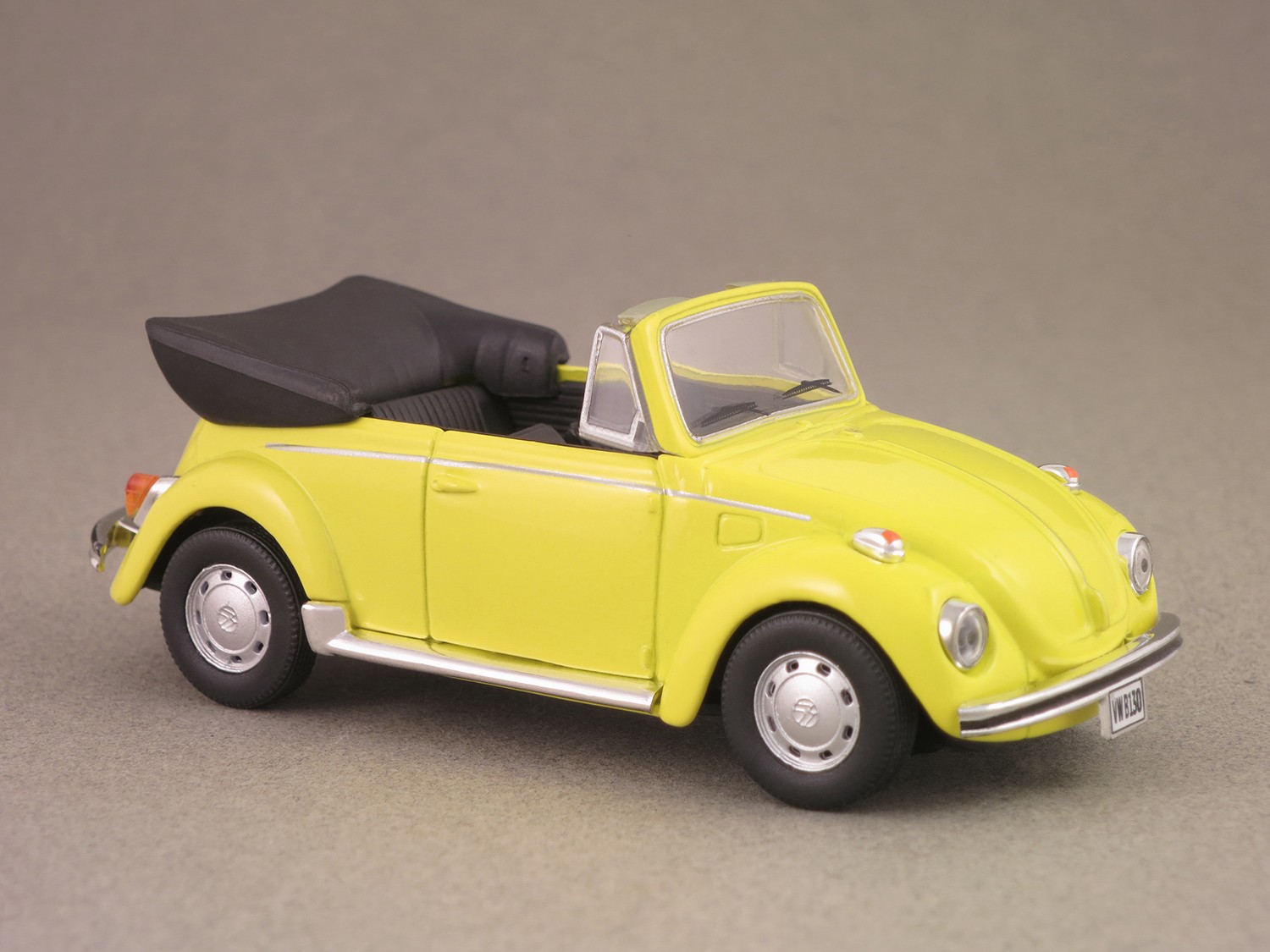 VW 1302 Cabriolet (Oliex) 1:43