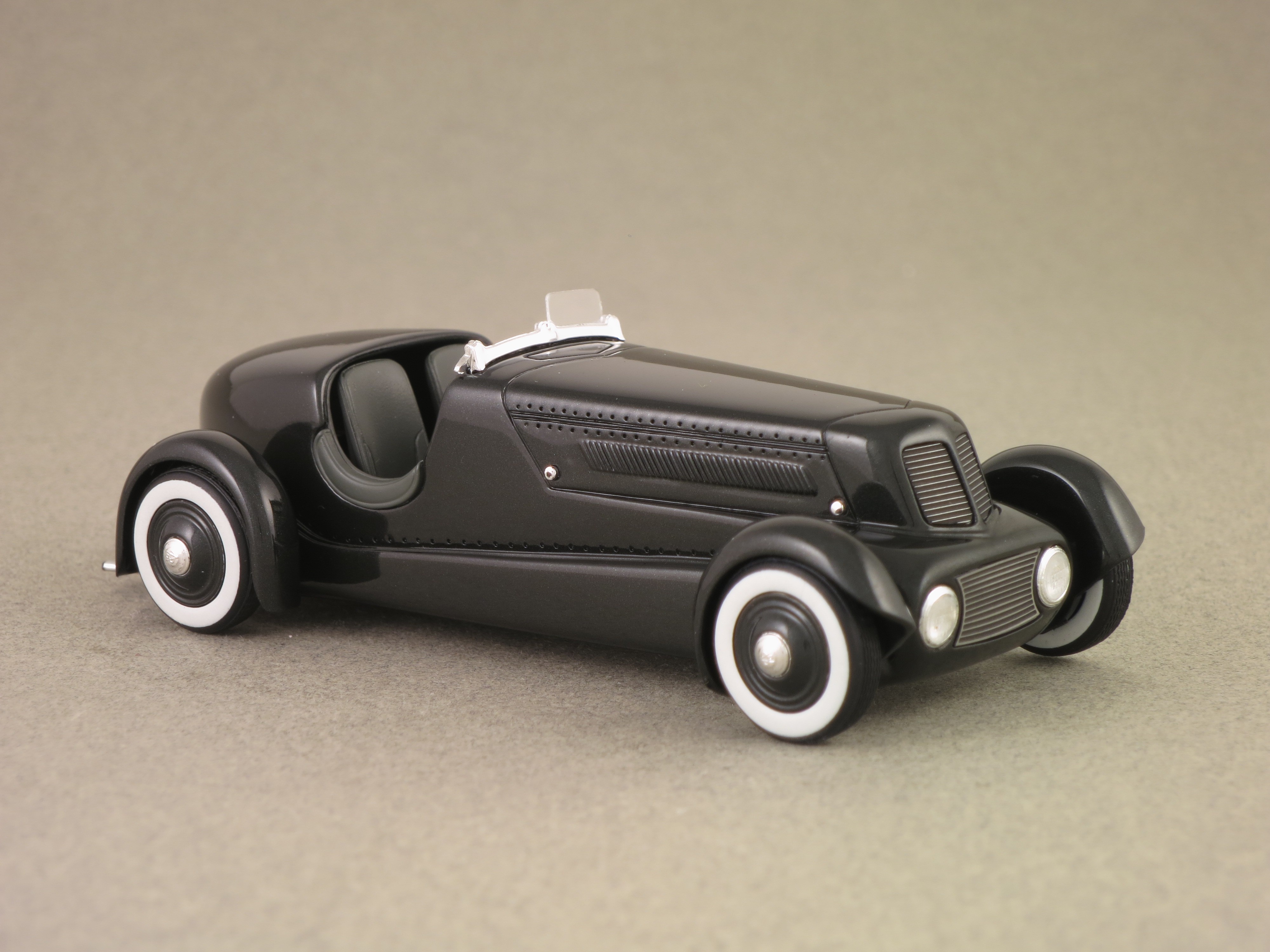 Ford 40 Special Roadster (Minichamps) 1:43