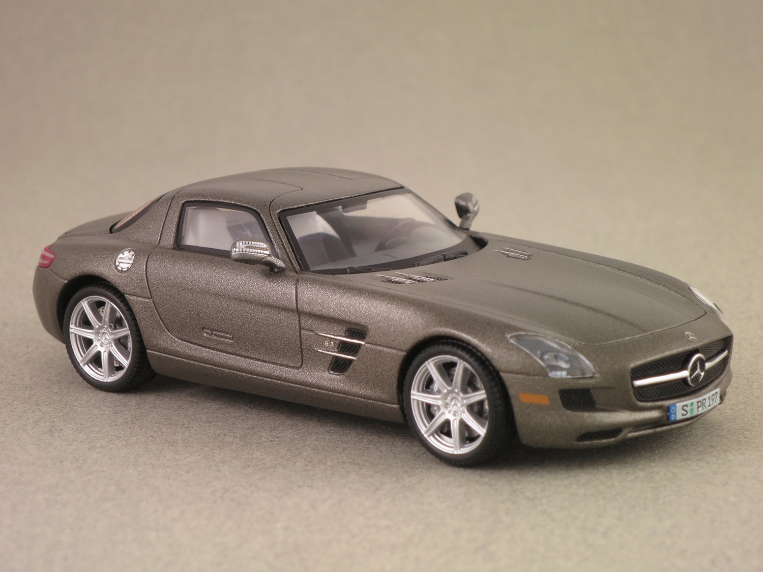 Mercedes SLS AMG (IXO) 1:43