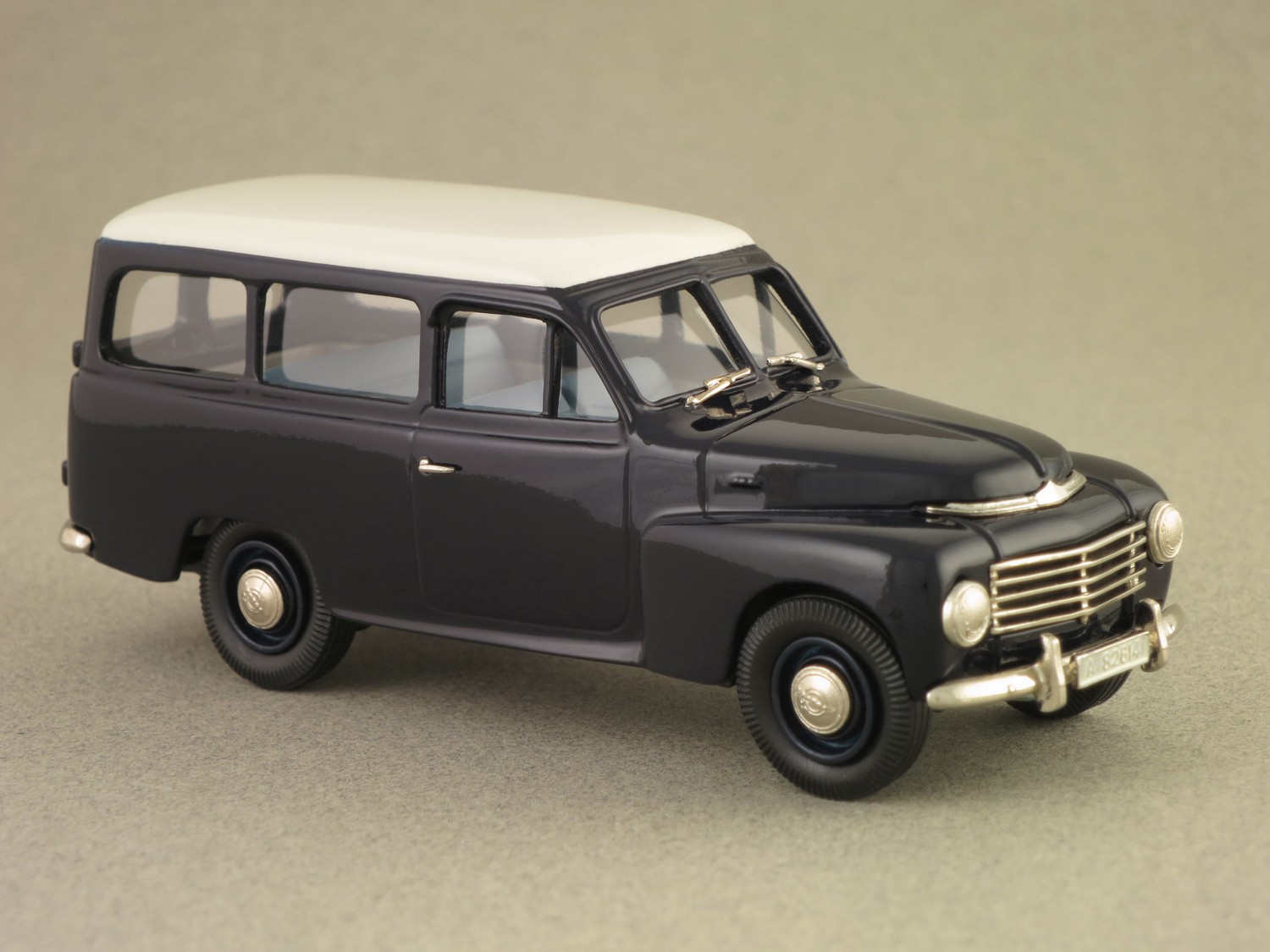 Volvo PV445 Duett (Rob Eddie) 1:43