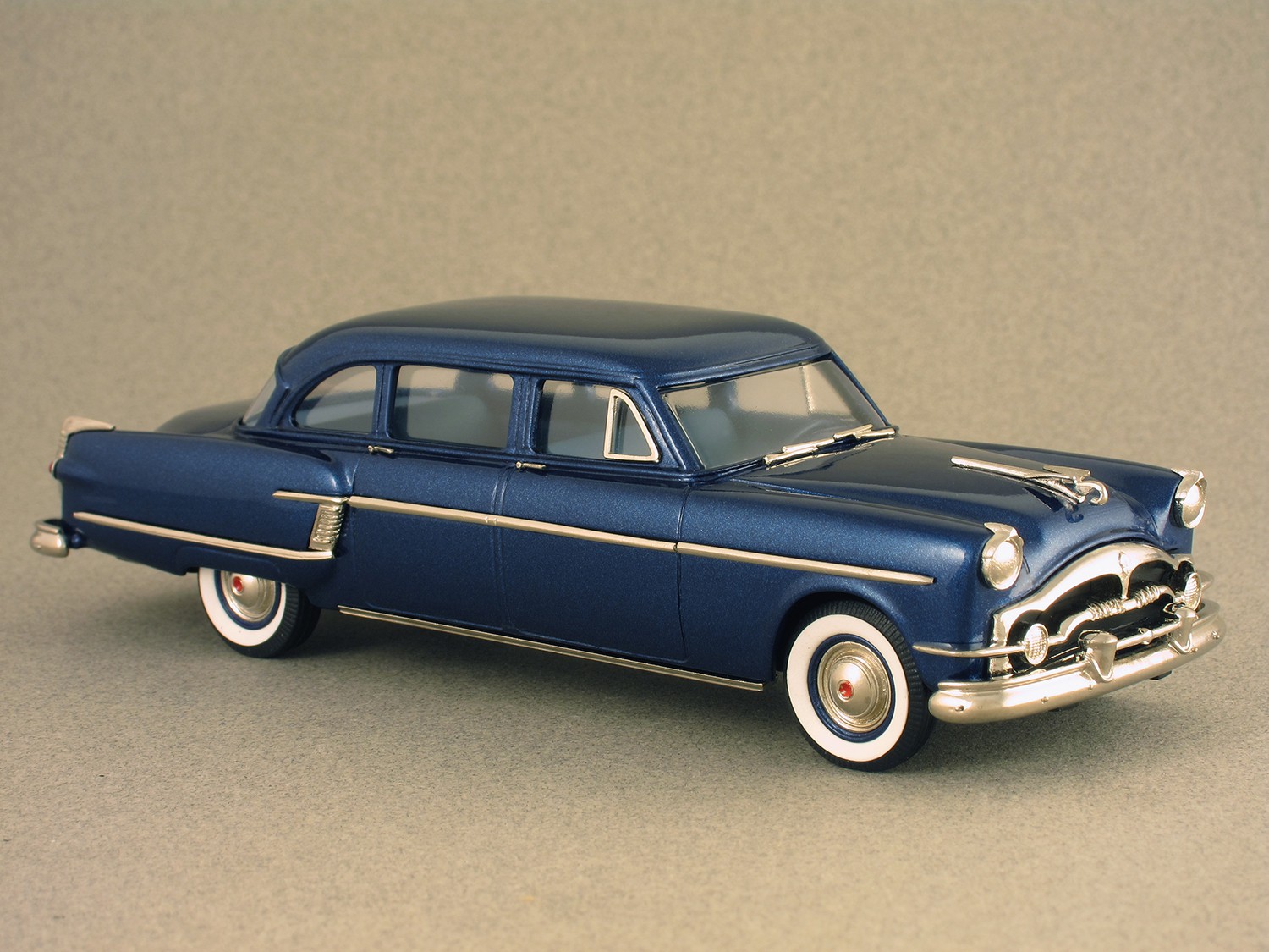 Packard Henney Limousine 1954 (Brooklin) 1:43