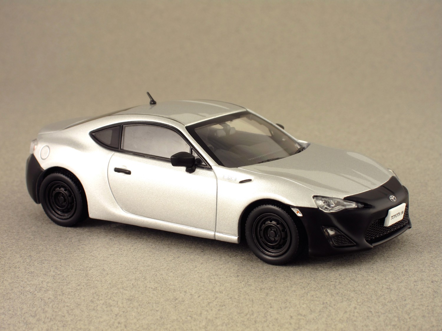 Toyota 86 RC (J-Collection) 1:43