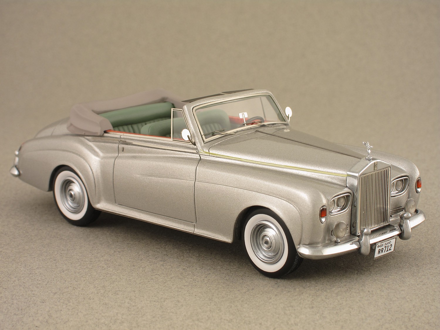 Rolls-Royce Silver Cloud III convertible H.J. Mulliner (Matrix) 1/43e