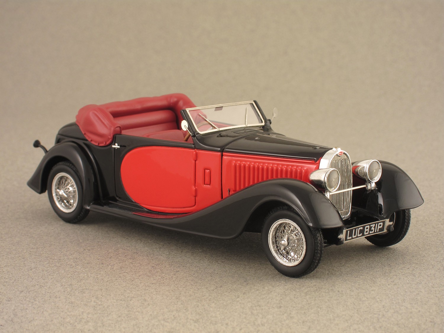 Bugatti 57 Stelvio 1934 (Luxcar) 1:43