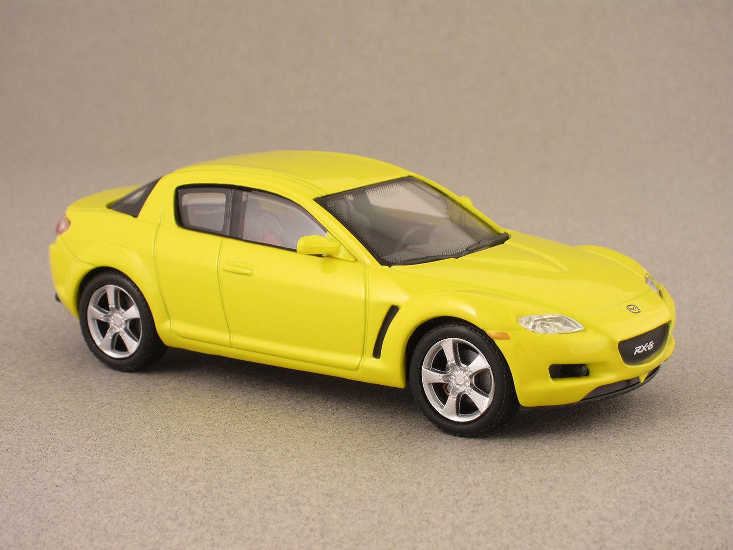 Mazda RX-8 (Cararama) 1/43e