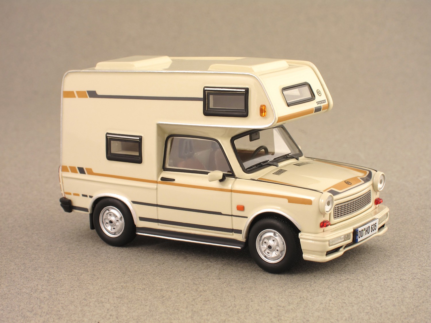 Trabant 601 camping-car (IST models) 1/43e
