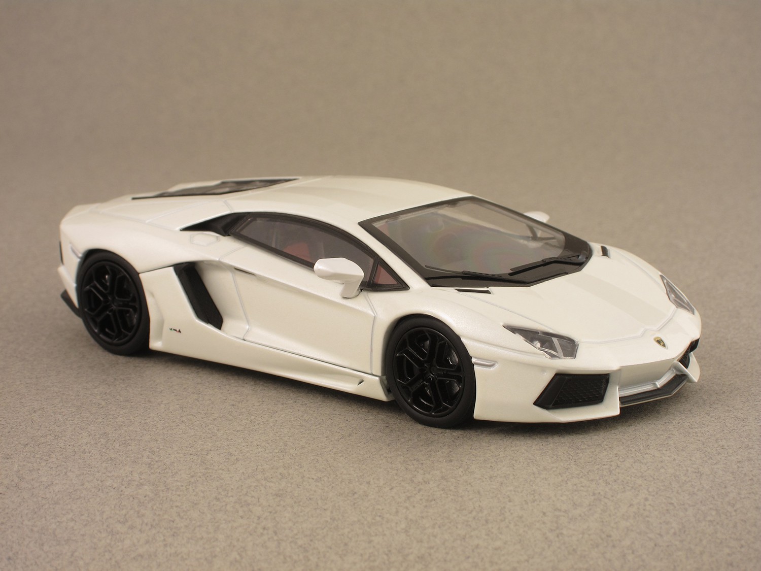 Lamborghini Aventador LP 700-4 (GT Autos) 1:43