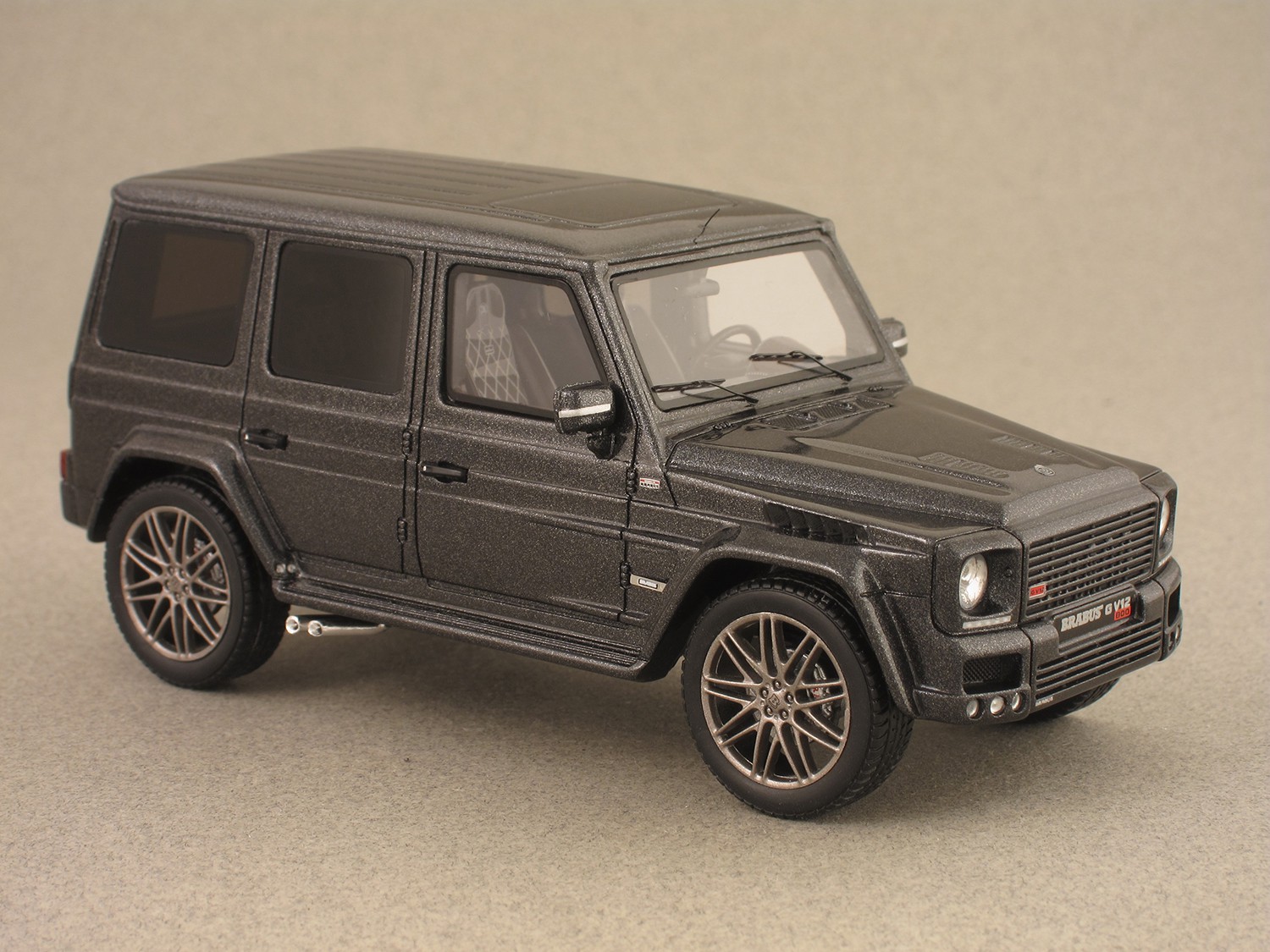 Brabus Widestar G V12 800 (Minichamps) 1/43e