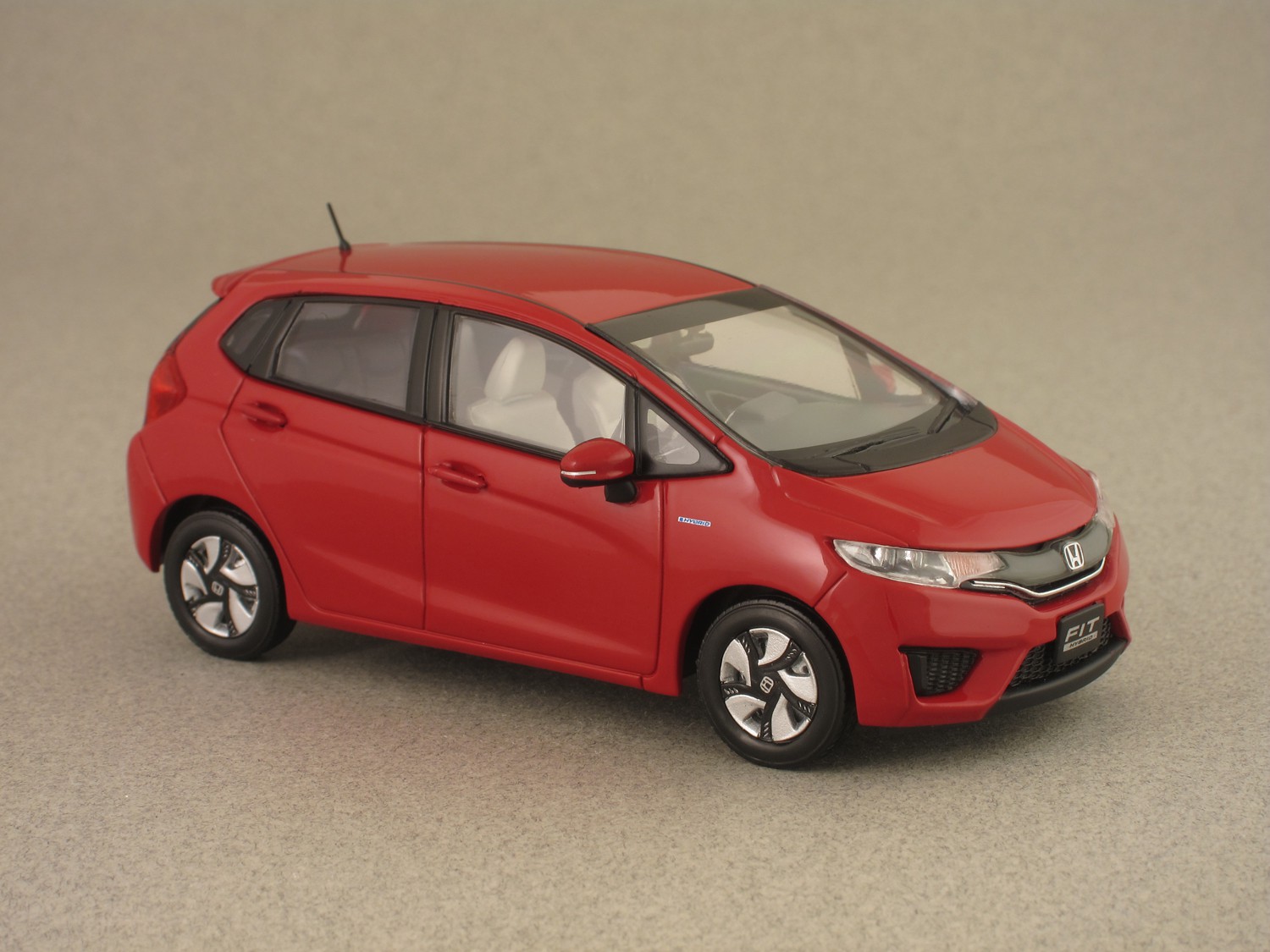 Honda Fit Hybrid (Ebbro) 1:43