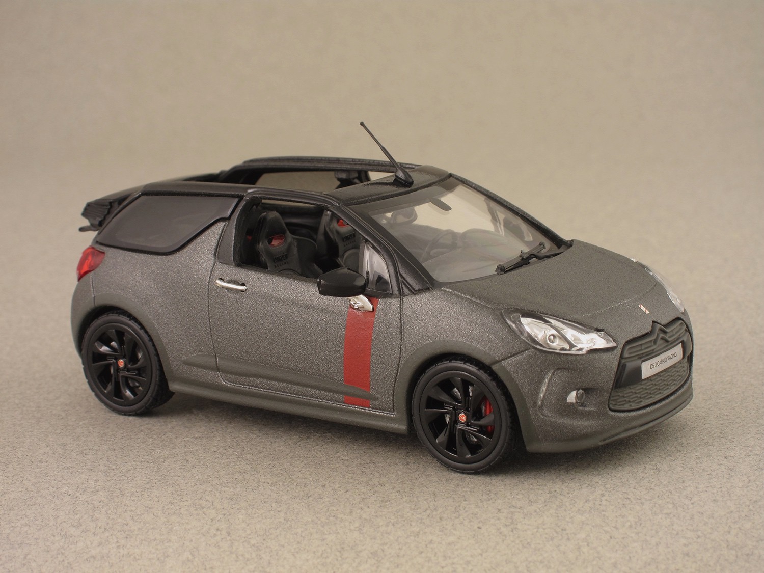 Citroën DS3 Cabrio Racing (Norev) 1:43