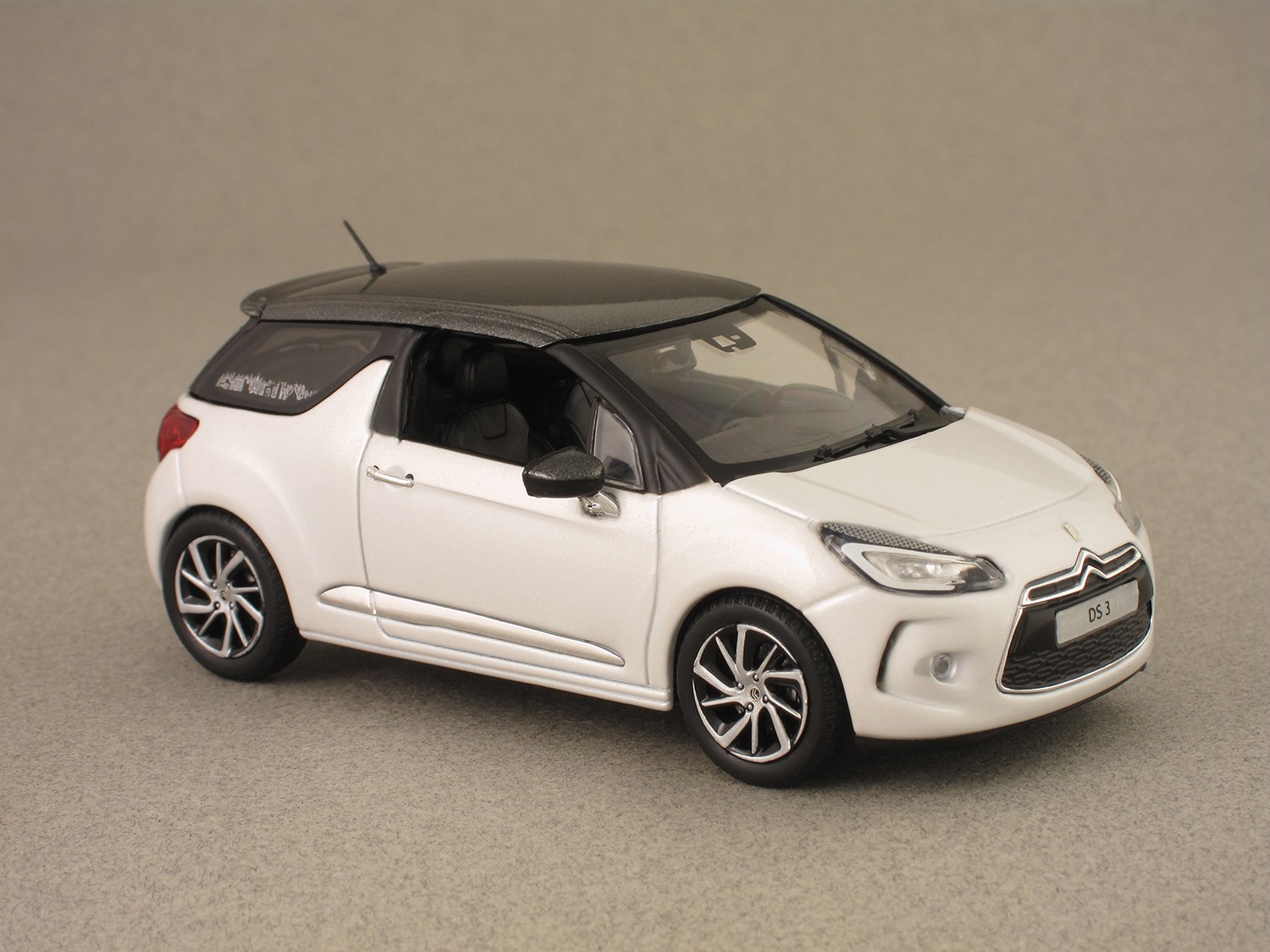 Citroën DS3 2014 (Norev) 1:43