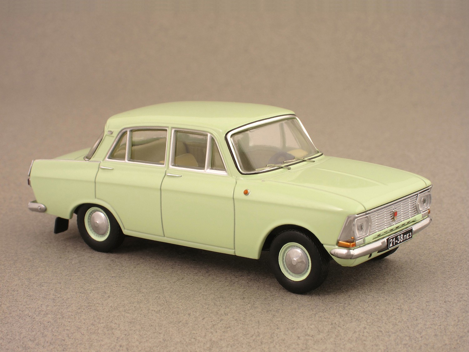 Moskvich 412 (IST Models) 1:43
