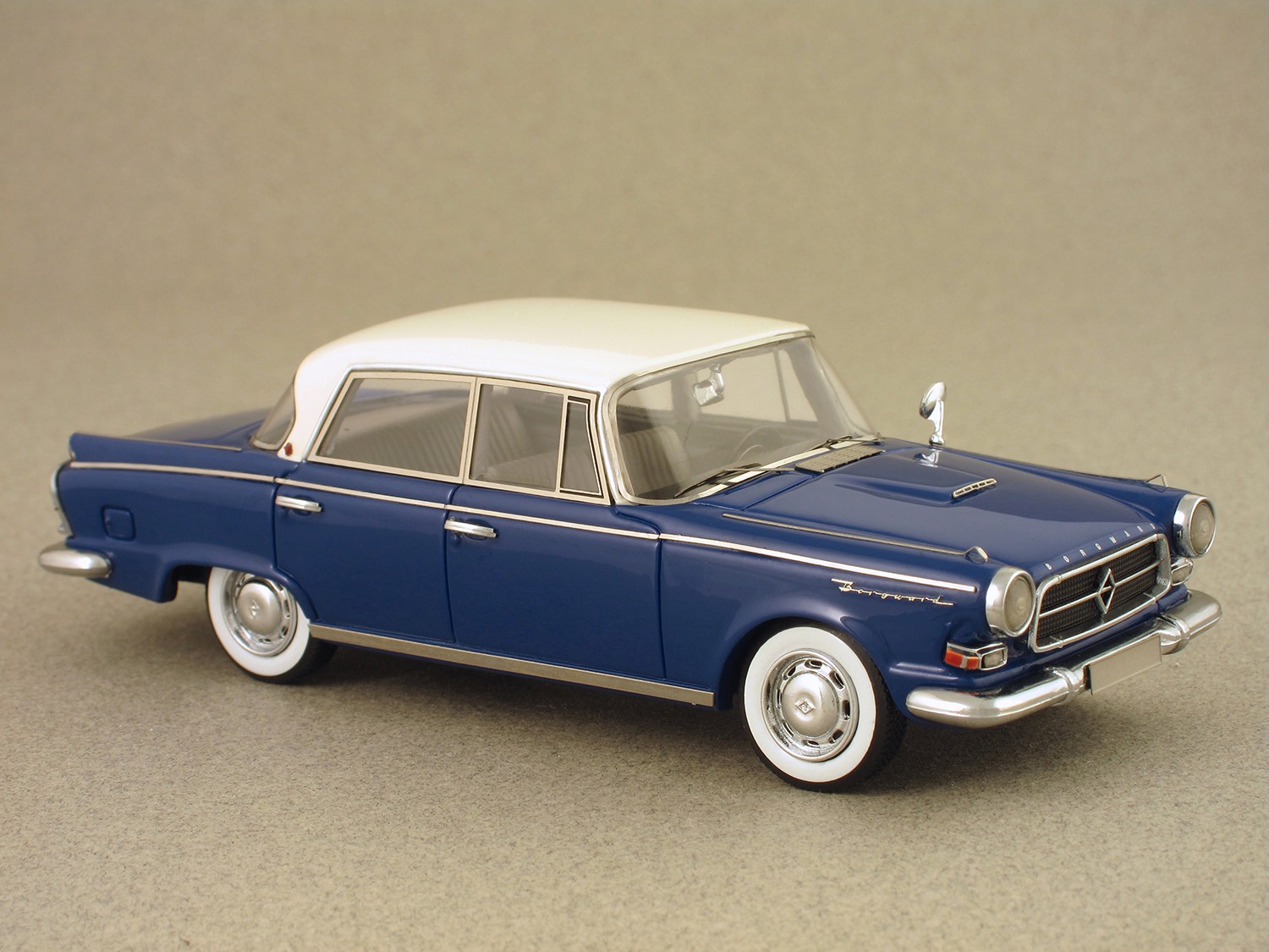 Borgward P100 (NEO) 1:43