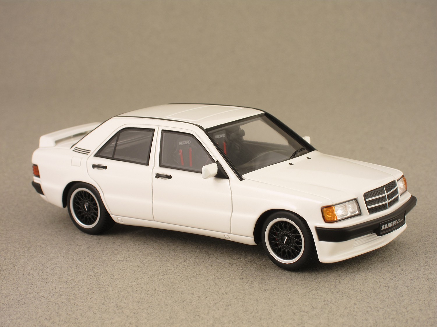 Brabus 190 (W201) 3.6S (Minichamps) 1:43