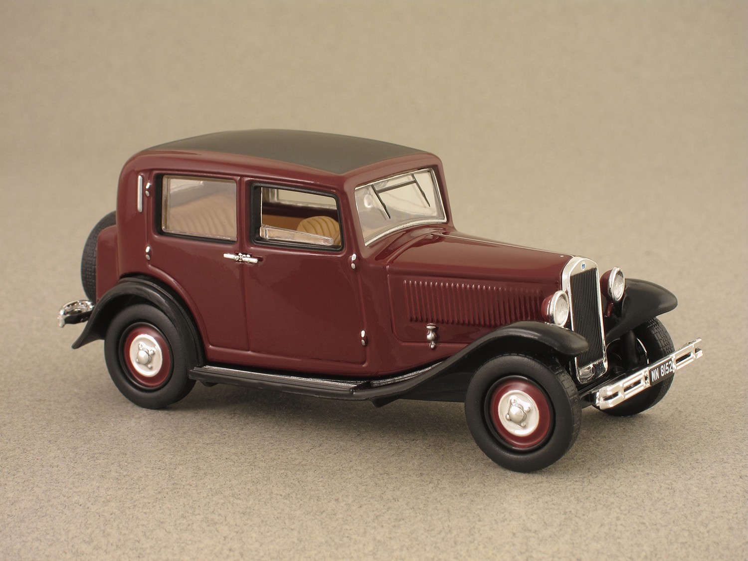 Lancia Augusta 1933 (Norev) 1/43e