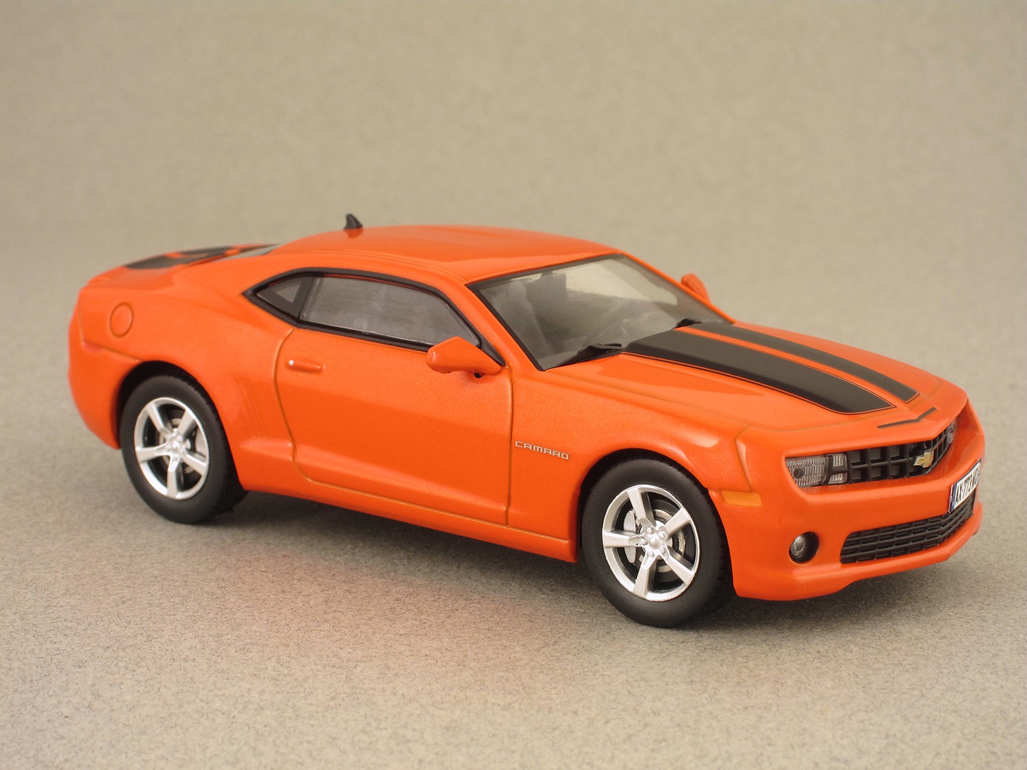 Chevrolet Camaro 2012 Orange (IXO) 1:43