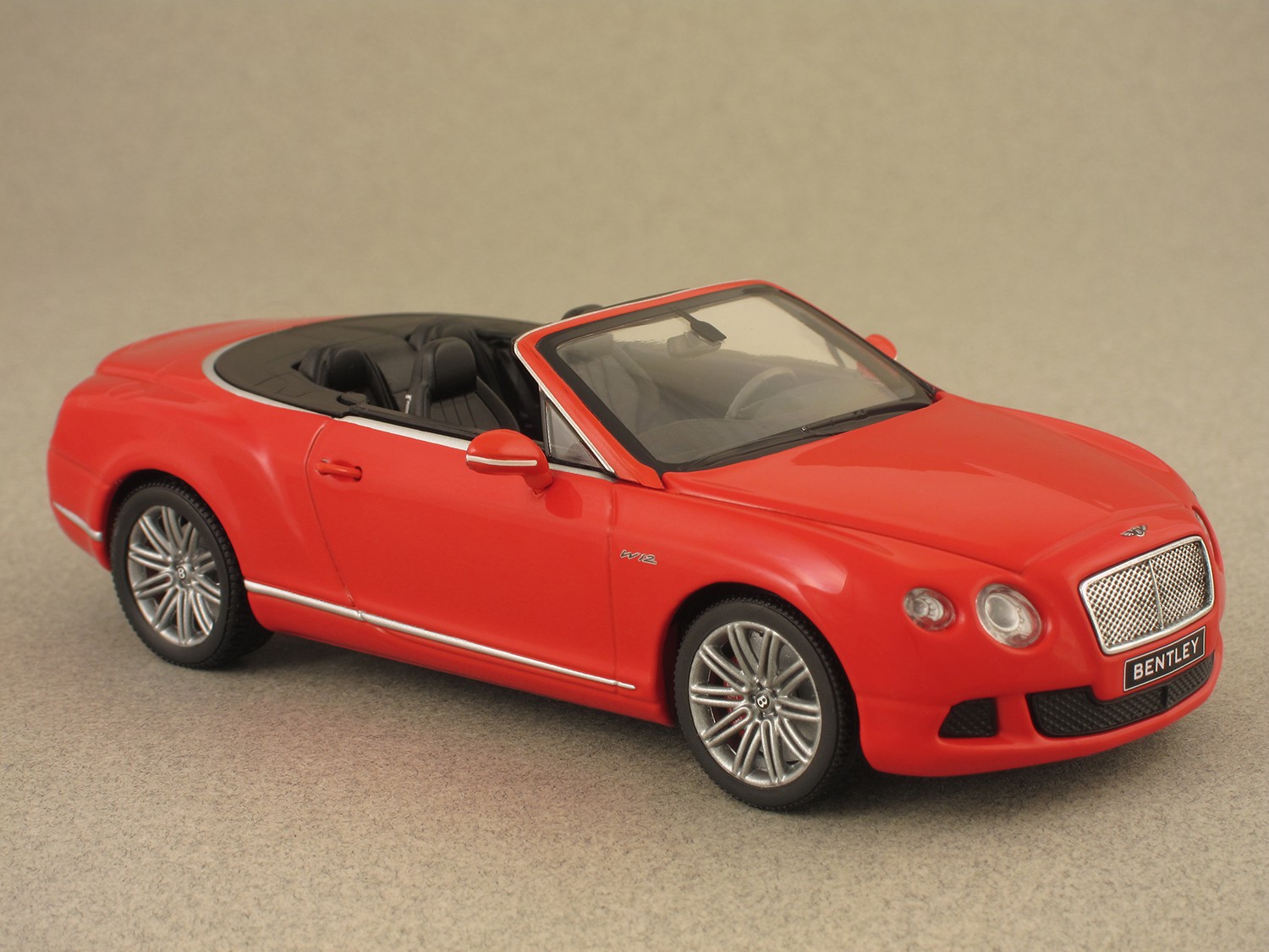 Bentley Continental GTC Speed 2012 (Minichamps) 1/43e