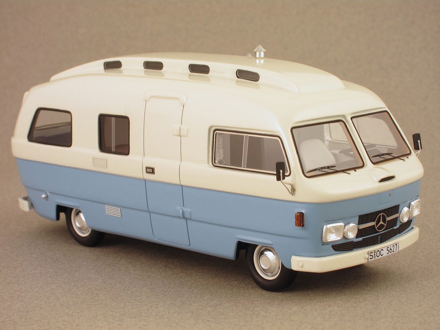 Mercedes L206D camper Orion (NEO) 1:43