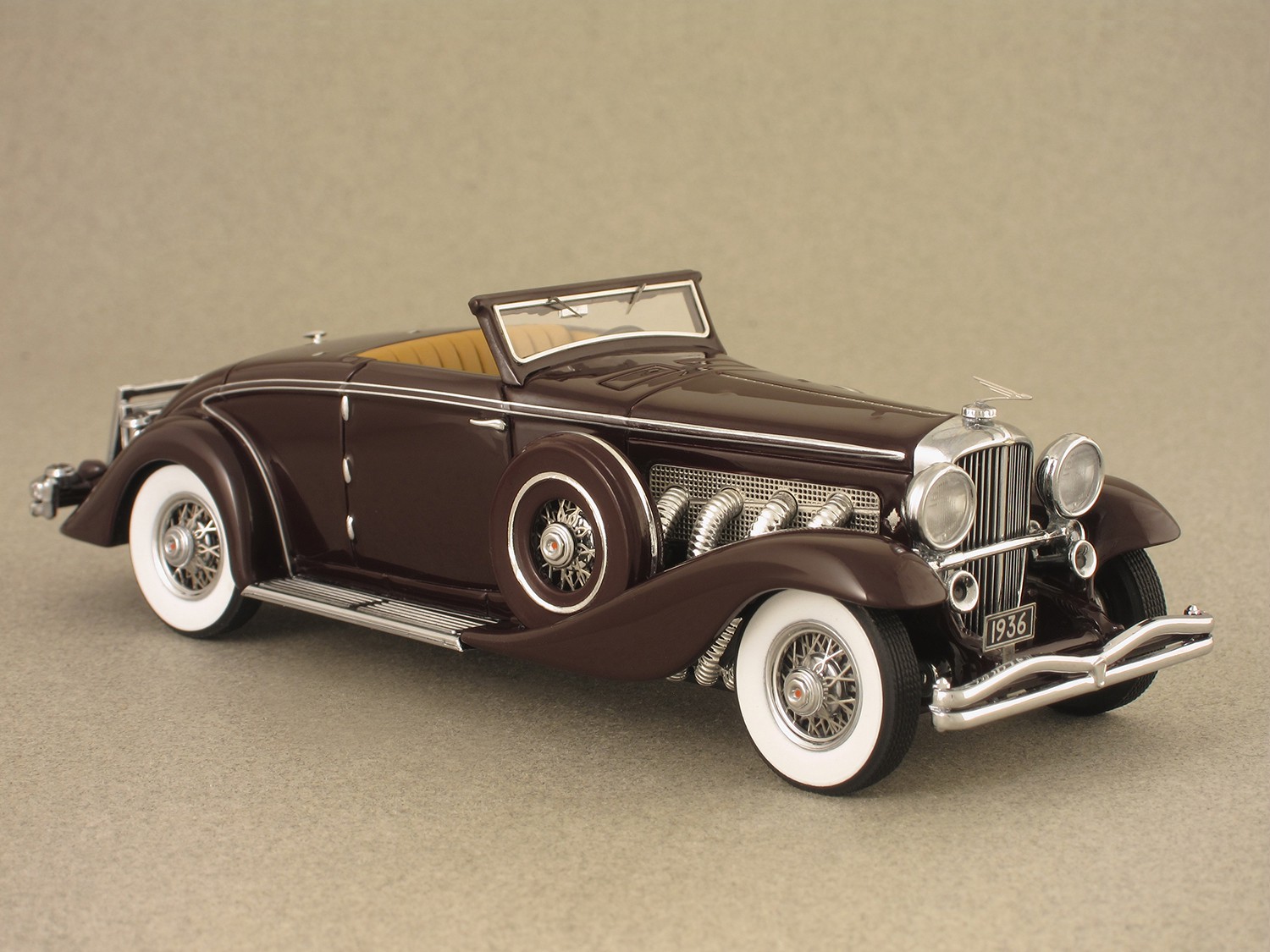 Duesenberg SJN Convertible (Minichamps) 1:43