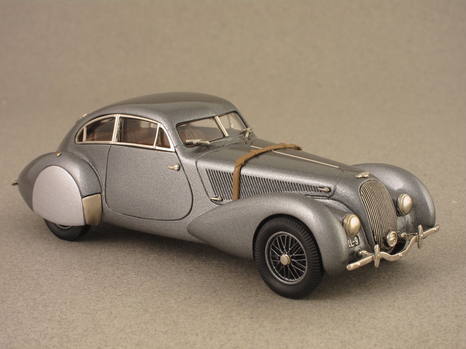 Bentley Embiricos 1939 "originale car" (Lansdowne Models) 1/43e