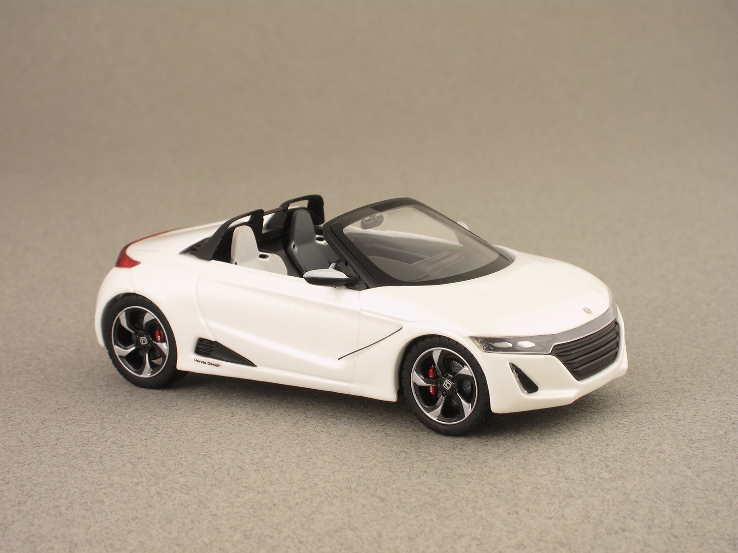 Honda S660 Concept 2013 (Ebbro) 1:43