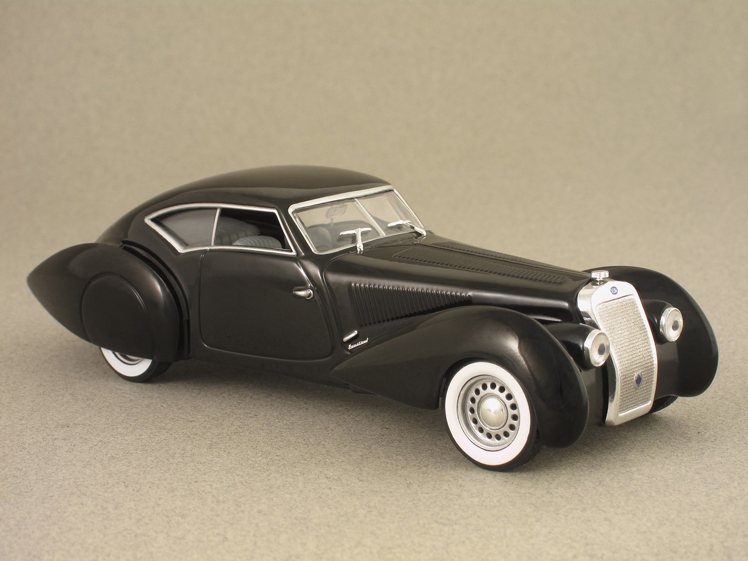 Delage D8-120 Pourtout 1937 (Whitebox) 1:43