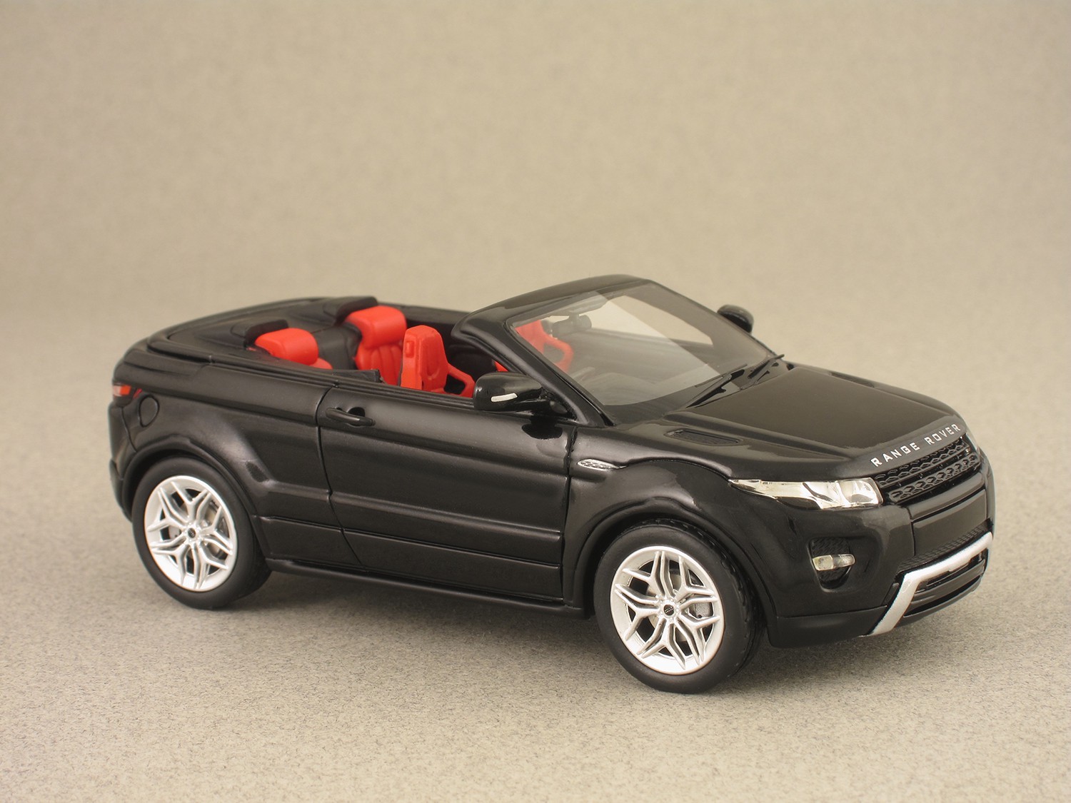 Land Rover Range Rover Evoque Cabriolet (Premium X) 1/43e