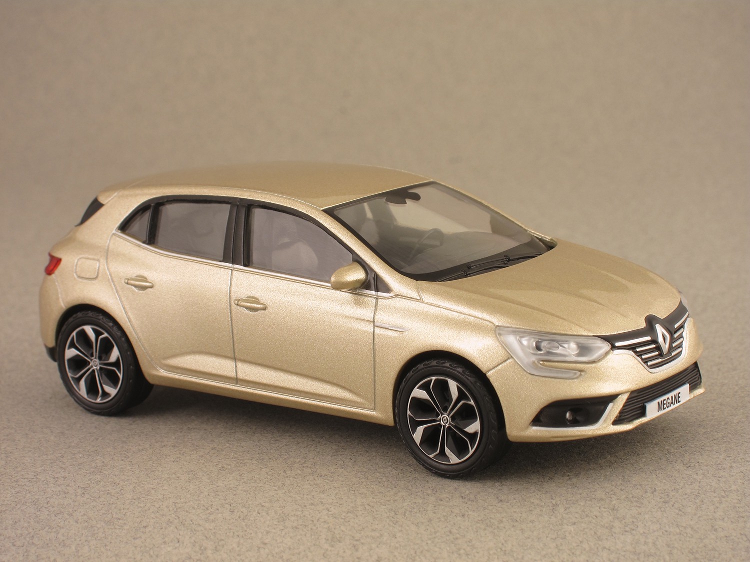 Renault Mégane 4 Dune Beige (Norev) 1/43e