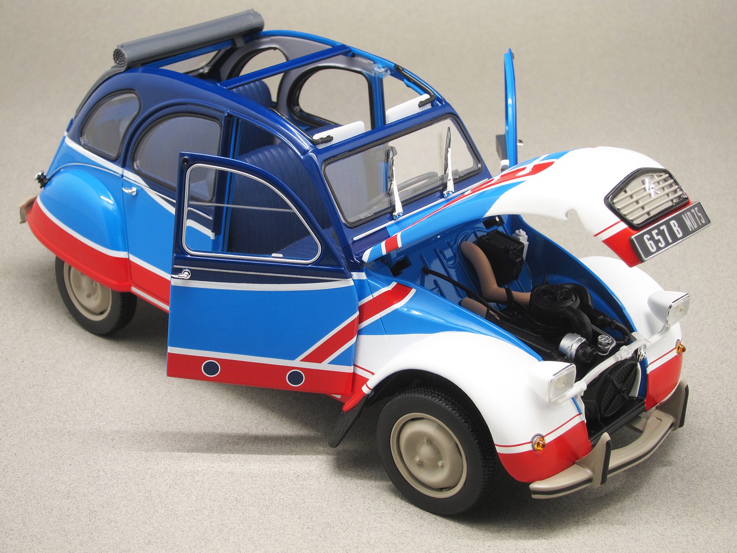 Citroën 2CV Basket (Norev) 1:18
