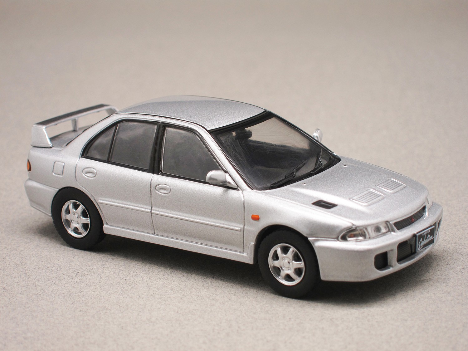 Mitsubishi Lancer GSR Evolution (Whitebox) 1:43