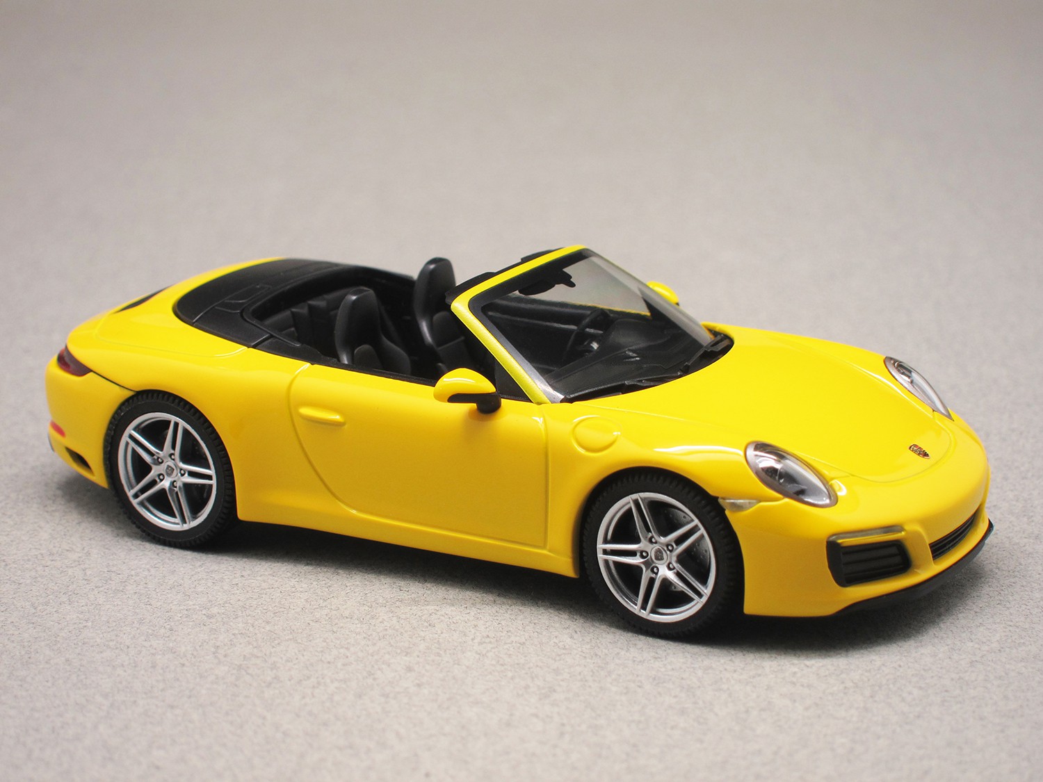 Porsche 911 991 Convertible Carrera facelift (Herpa) 1:43