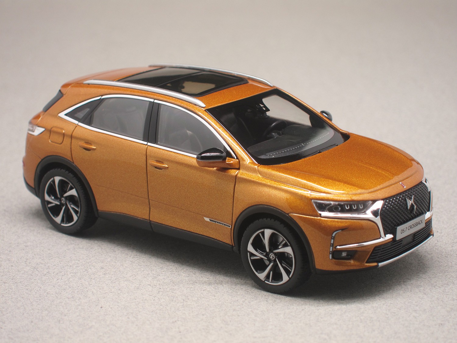 DS7 Crossback Gold Bizantin (Norev) 1/43e