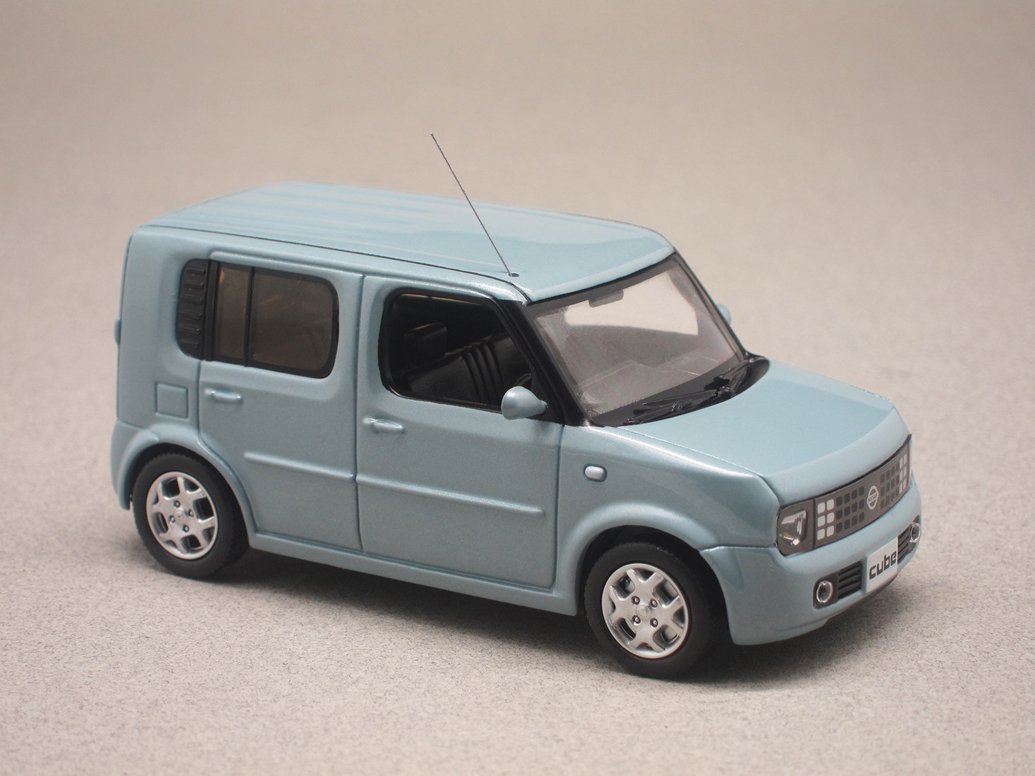 Nissan Cube 2002 (First:43) 1/43e