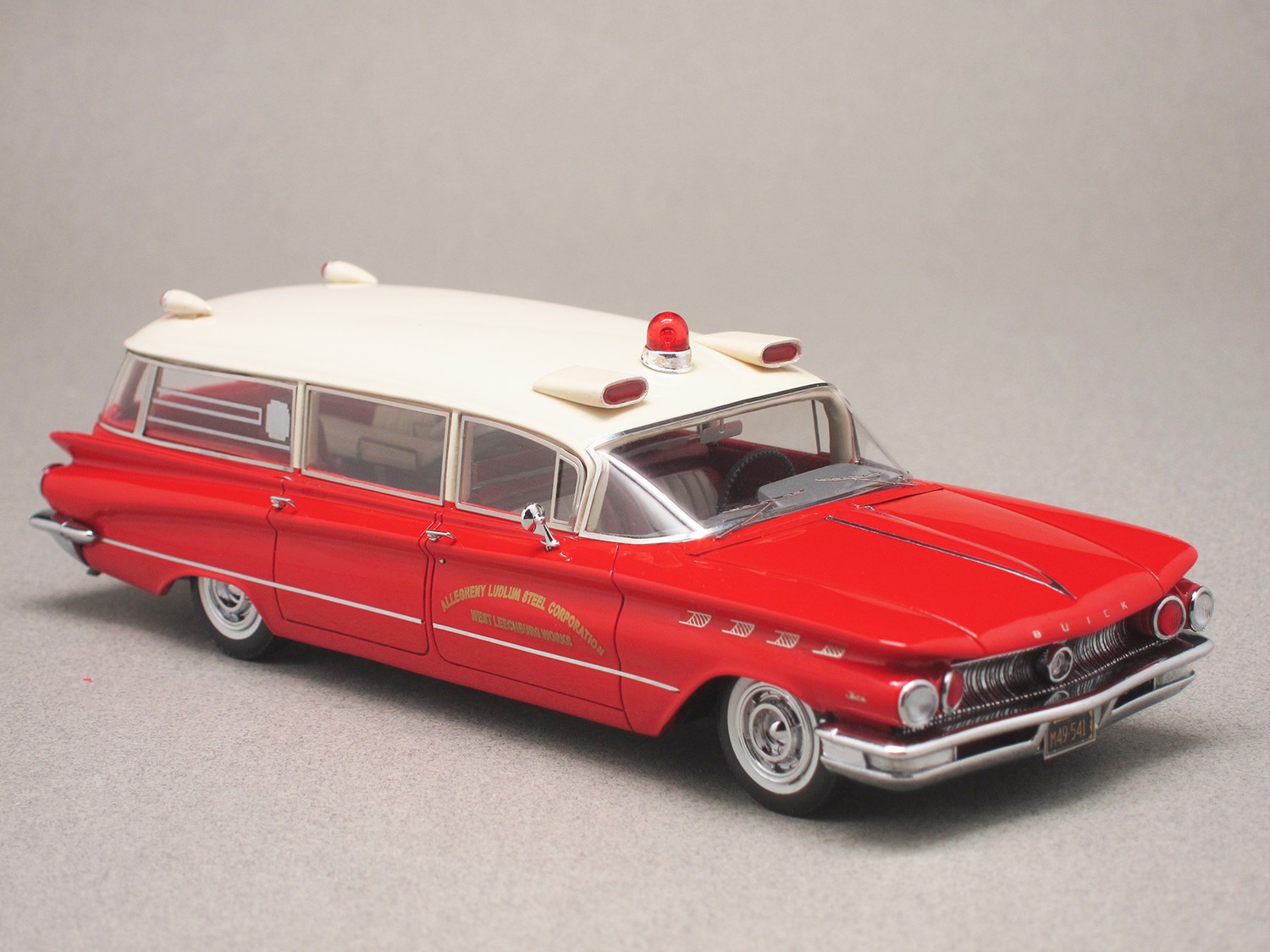 Buick Electra 1960 Ambulance (NEO) 1:43