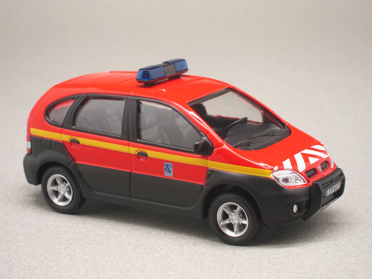 Renault Scénic RX4 pompiers (Oliex) 1/43e