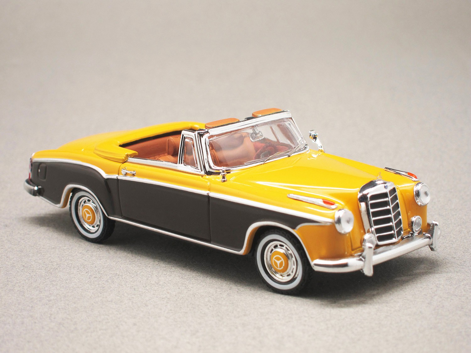 Mercedes 220 SE convertible 1958 (Vitesse) 1:43