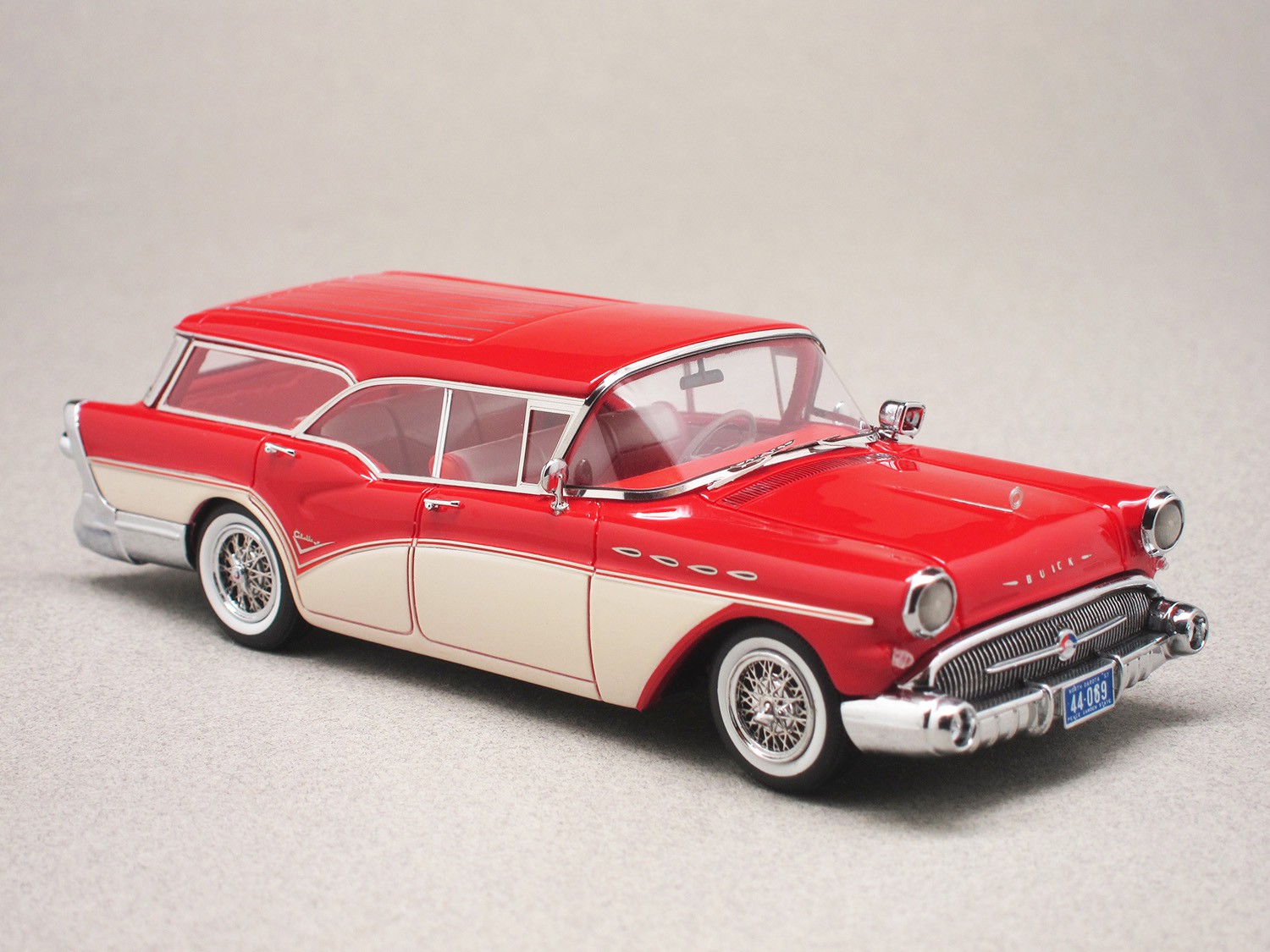 Buick Caballero 1957 (NEO) 1:43