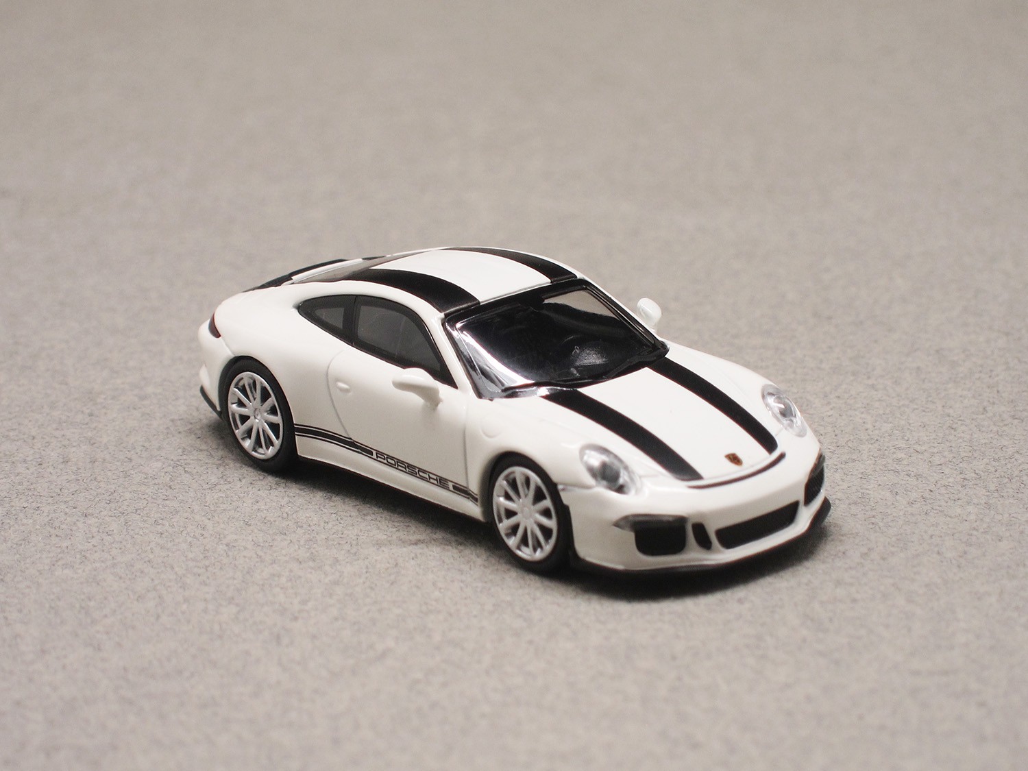 Porsche 911 R (Minichamps) 1/87e