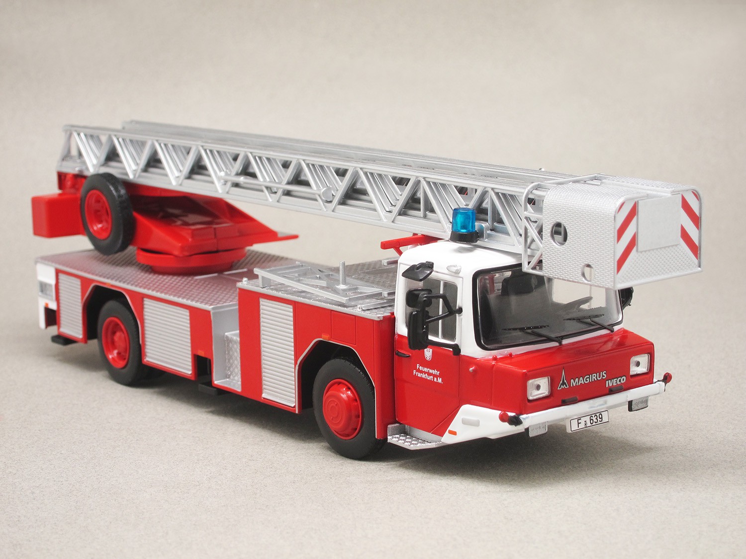 Magirus Iveco DLK 2312 (IXO) 1:43