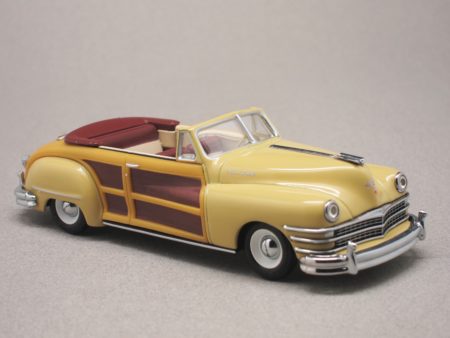 Chrysler Town & Country 1947 (Vitesse) 1:43