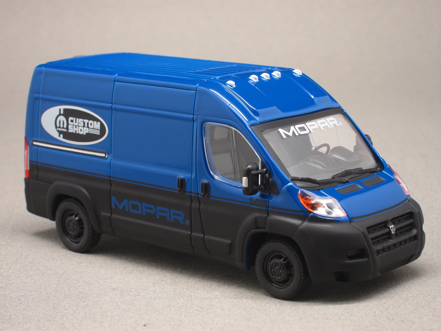 Dodge Ram Promaster 2500 Gargo Mopar (Greenlight) 1/43e