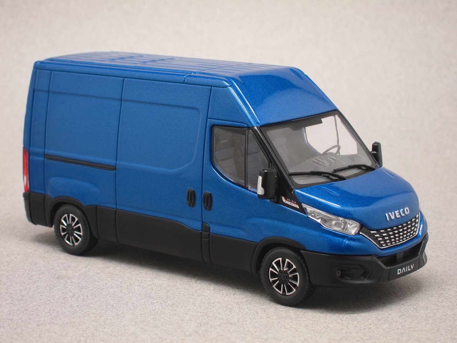 Iveco Daily 2019 (Eligor) 1:43