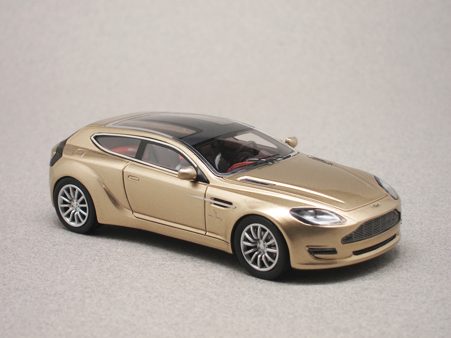 Aston Martin Jet 2 Bertone (Matrix) 1:43