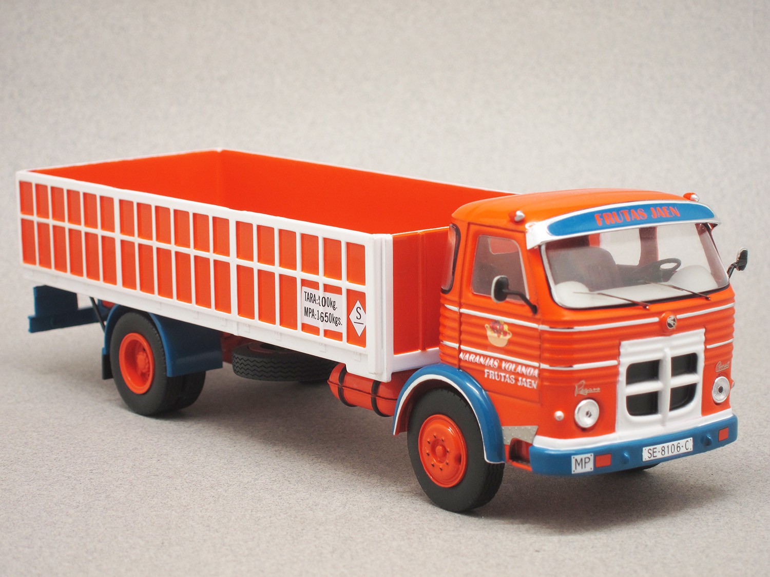 Pegaso Comet 1090 (IXO) 1:43