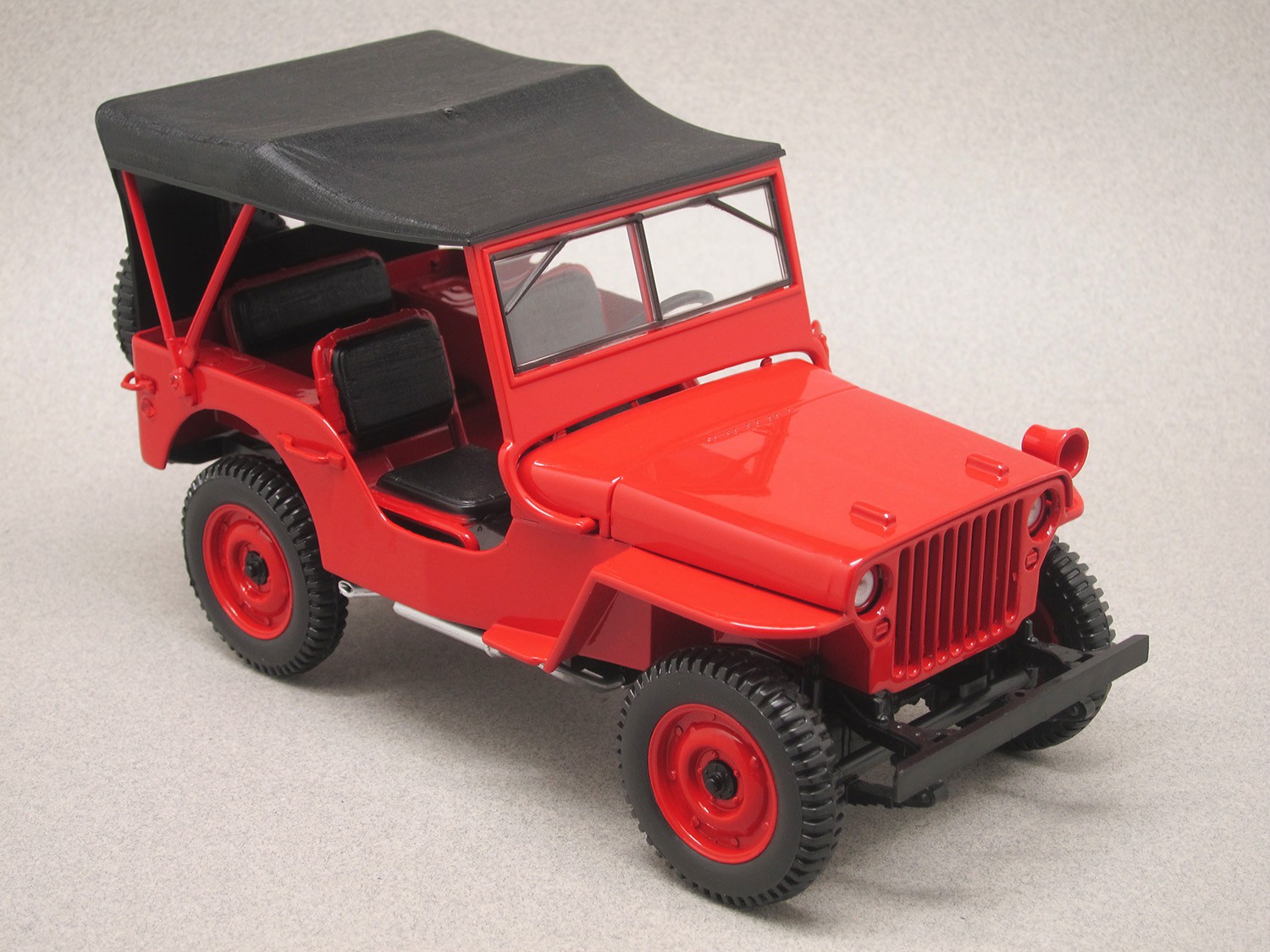 Jeep Willys (Norev) 1/18e